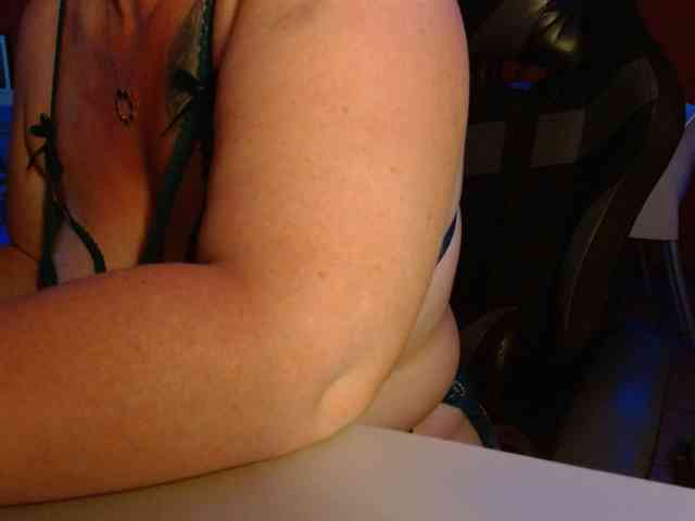 Petitoiseaucoquine webcam