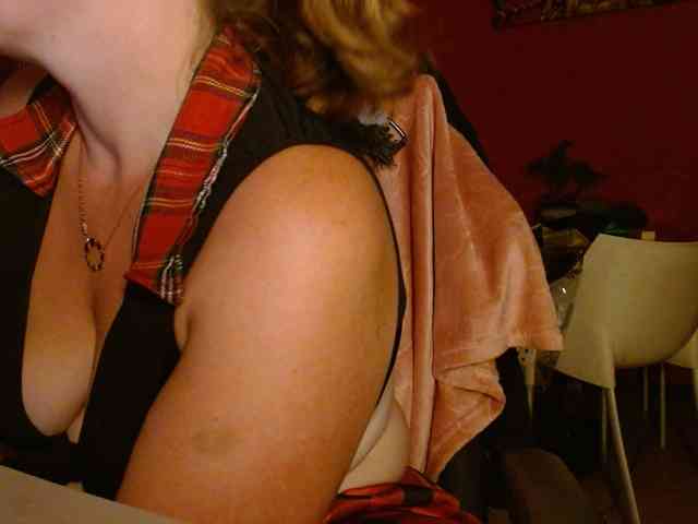 Petitoiseaucoquine webcam