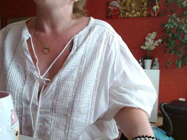 Petitoiseaucoquine webcam