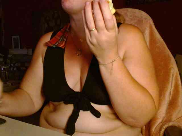 Petitoiseaucoquine webcam