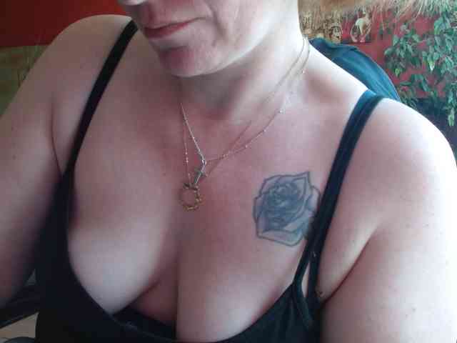 Petitoiseaucoquine webcam