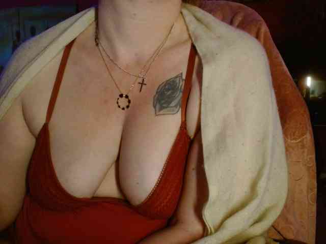 Petitoiseaucoquine webcam