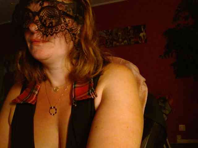 Petitoiseaucoquine webcam