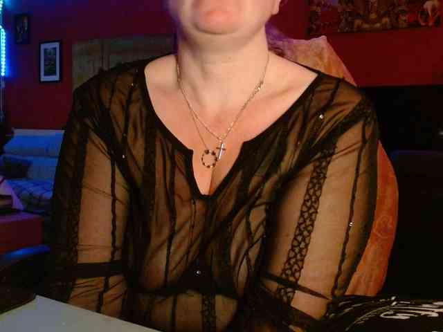 Petitoiseaucoquine webcam