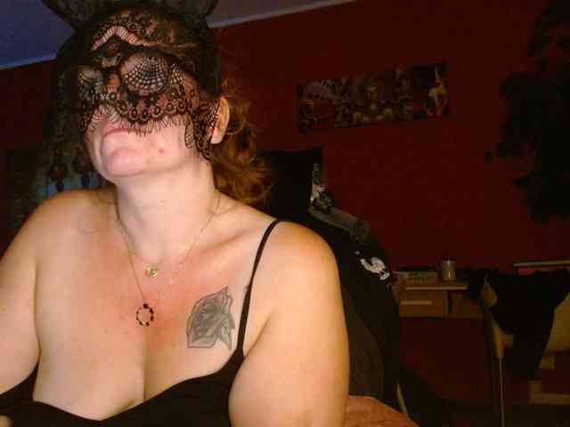 Petitoiseaucoquine webcam