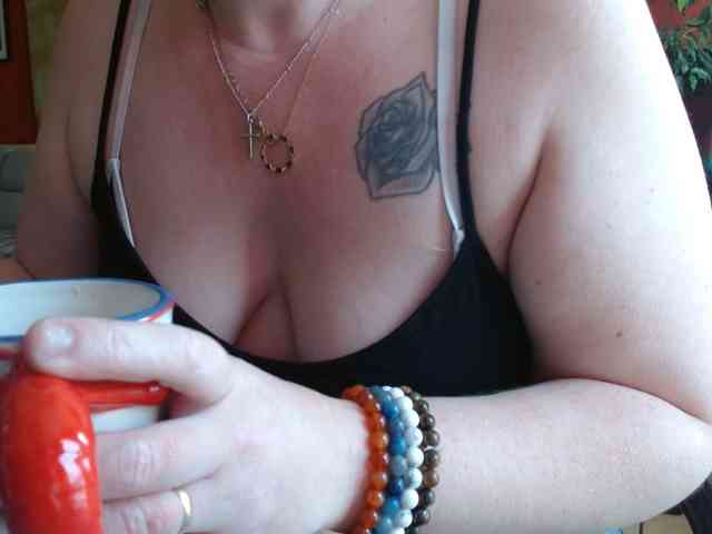 Petitoiseaucoquine webcam