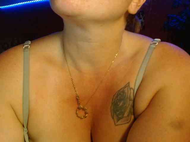 Petitoiseaucoquine webcam