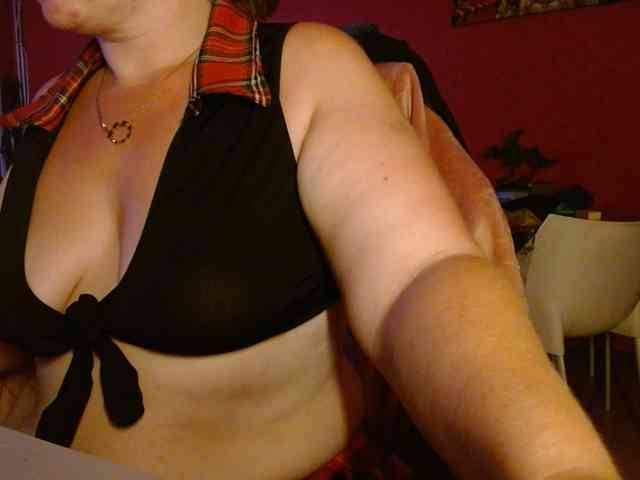 Petitoiseaucoquine webcam