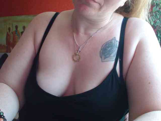 Petitoiseaucoquine webcam