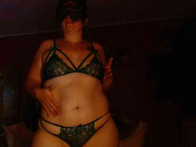 Petitoiseaucoquine webcam
