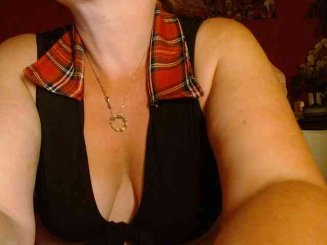 Petitoiseaucoquine webcam