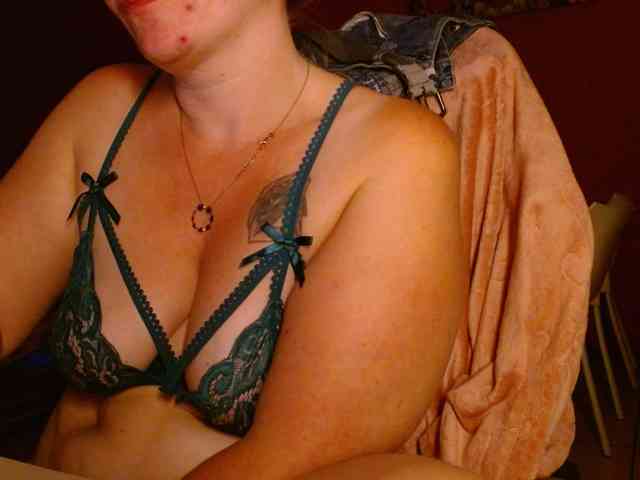 Petitoiseaucoquine webcam