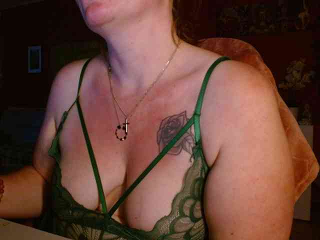 Petitoiseaucoquine webcam