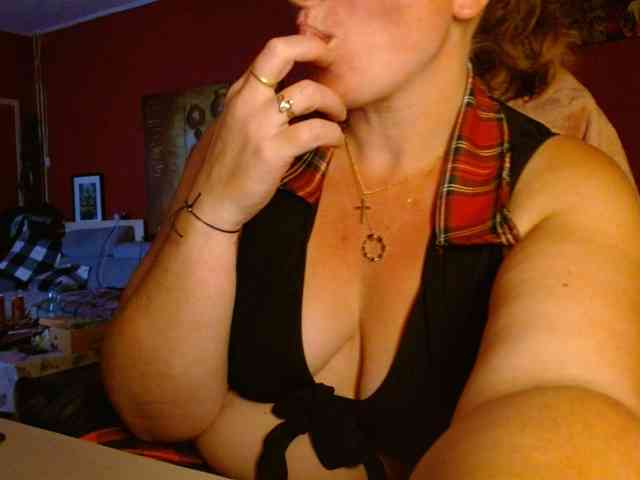 Petitoiseaucoquine webcam