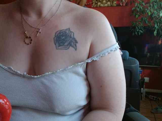 Petitoiseaucoquine webcam