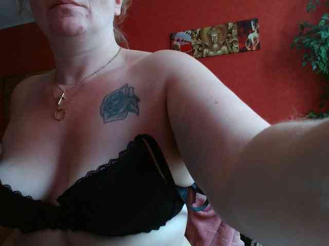 Petitoiseaucoquine webcam