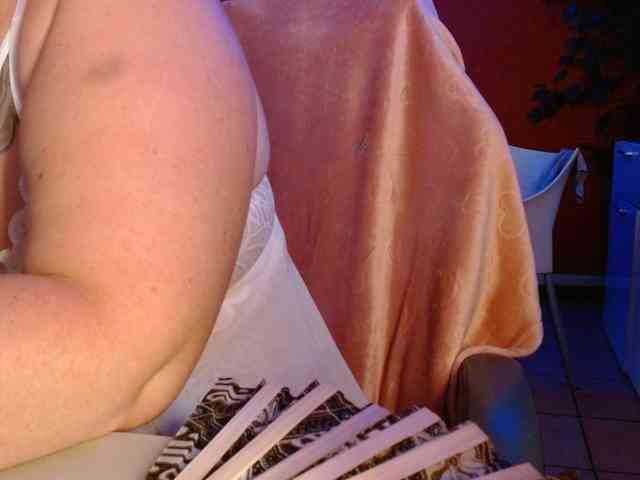 Petitoiseaucoquine webcam