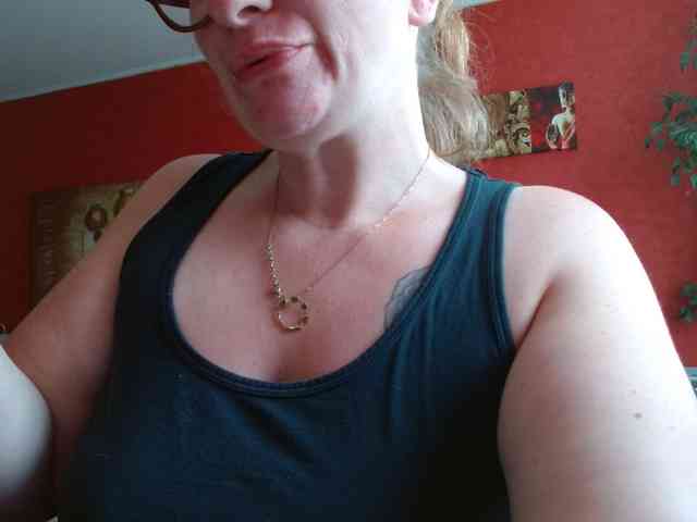 Petitoiseaucoquine webcam