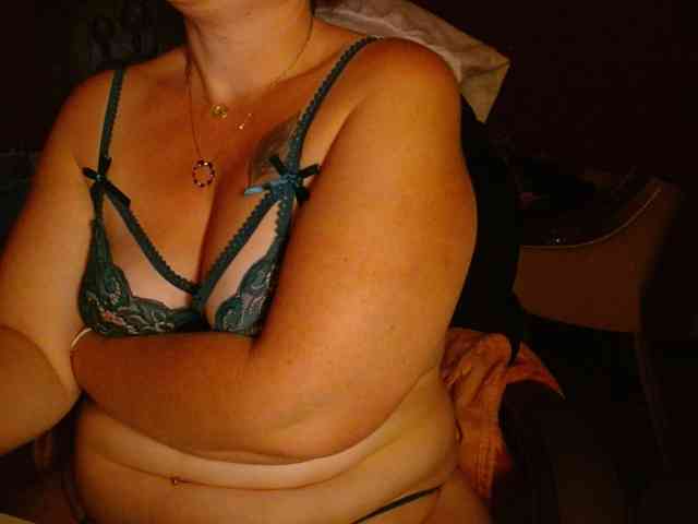 Petitoiseaucoquine webcam