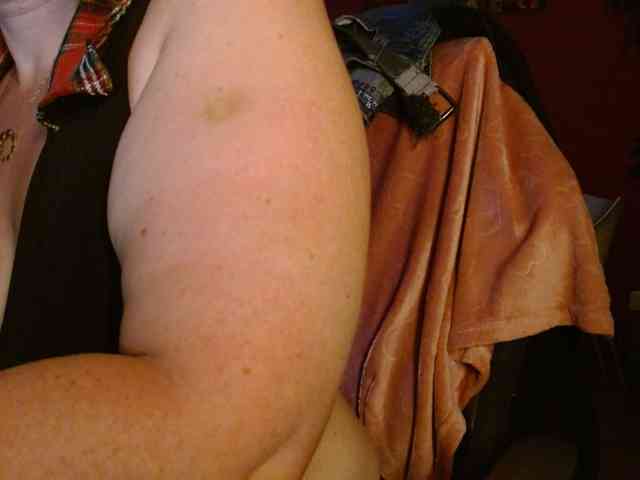 Petitoiseaucoquine webcam