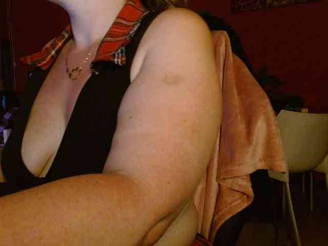 Petitoiseaucoquine webcam