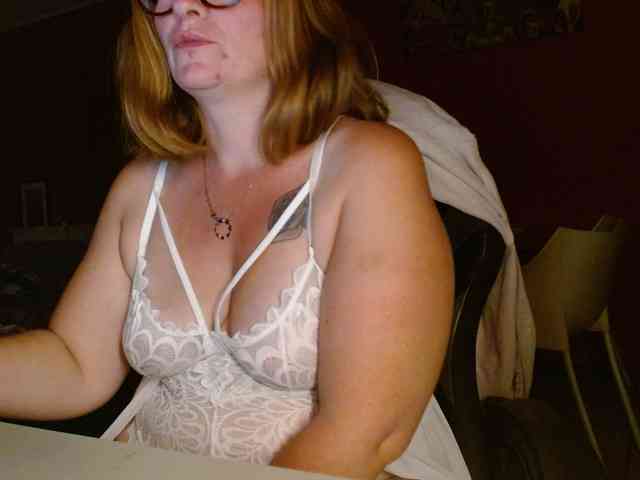 Petitoiseaucoquine webcam