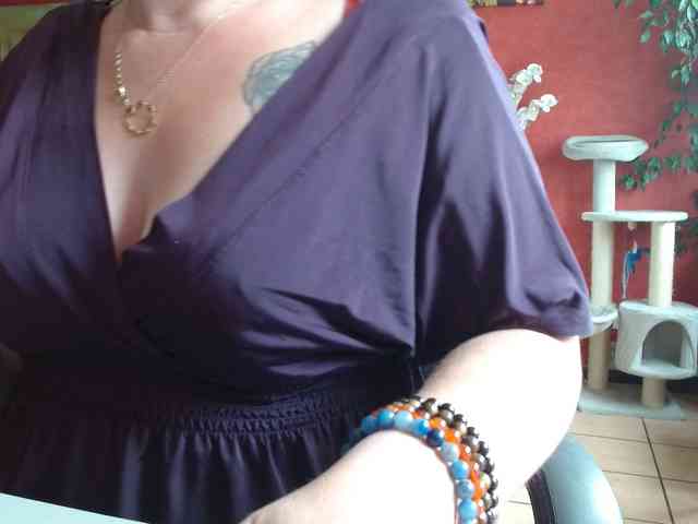 Petitoiseaucoquine webcam