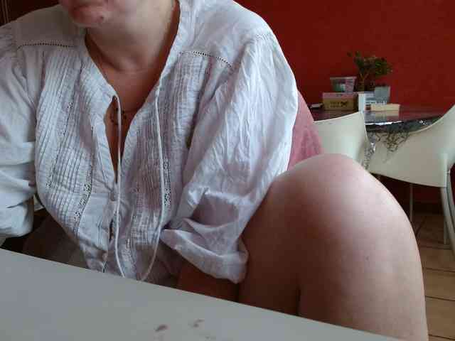 Petitoiseaucoquine webcam