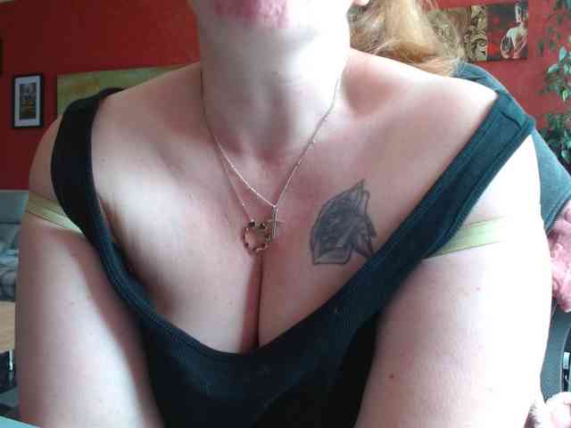 Petitoiseaucoquine webcam