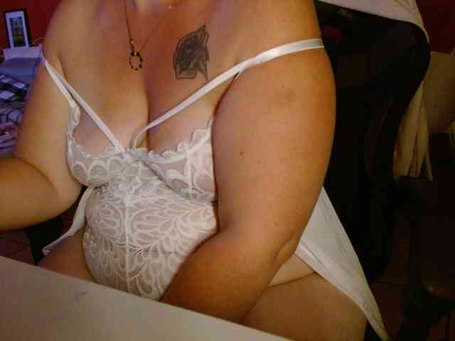 Petitoiseaucoquine webcam
