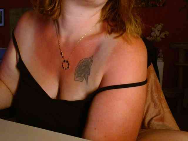 Petitoiseaucoquine webcam