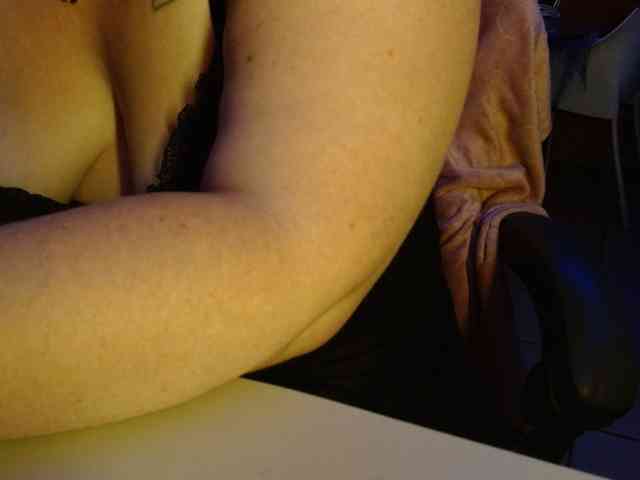 Petitoiseaucoquine webcam