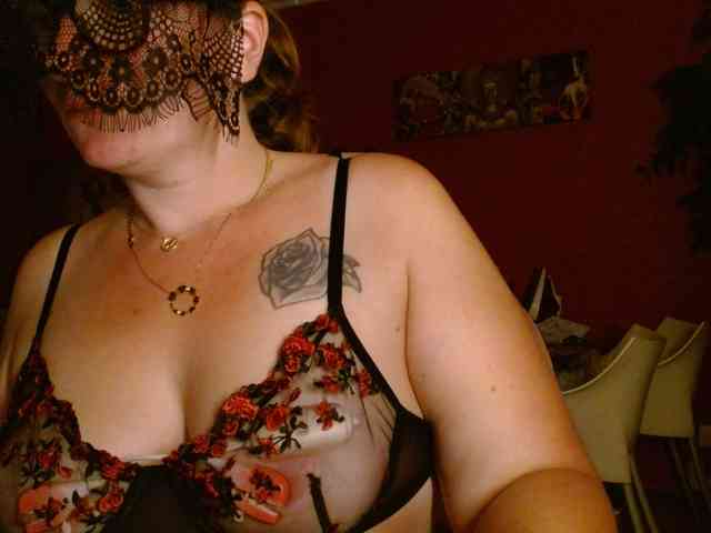 Petitoiseaucoquine webcam