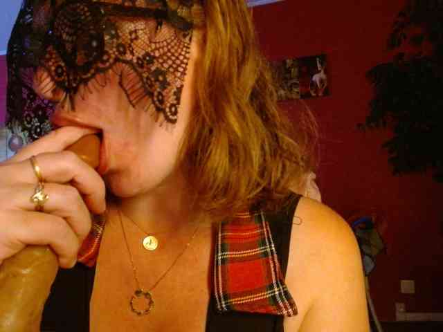 Petitoiseaucoquine webcam