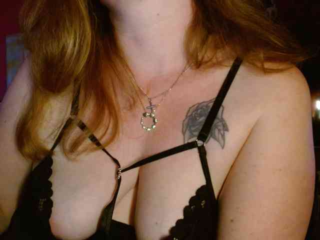 Petitoiseaucoquine webcam