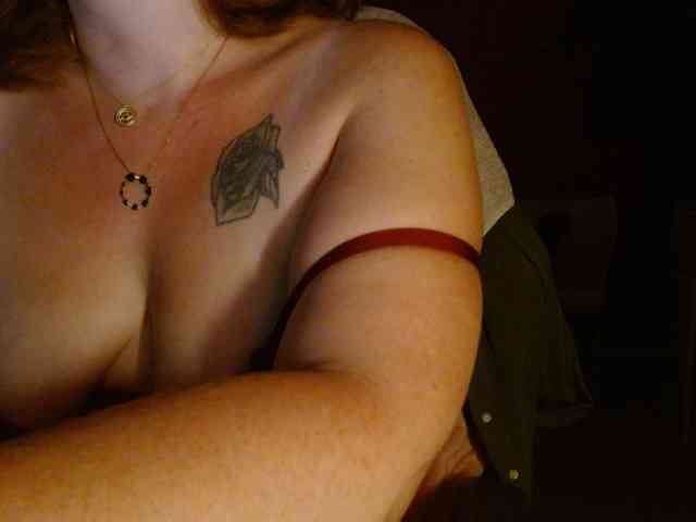 Petitoiseaucoquine webcam