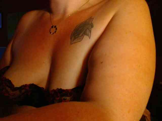 Petitoiseaucoquine webcam