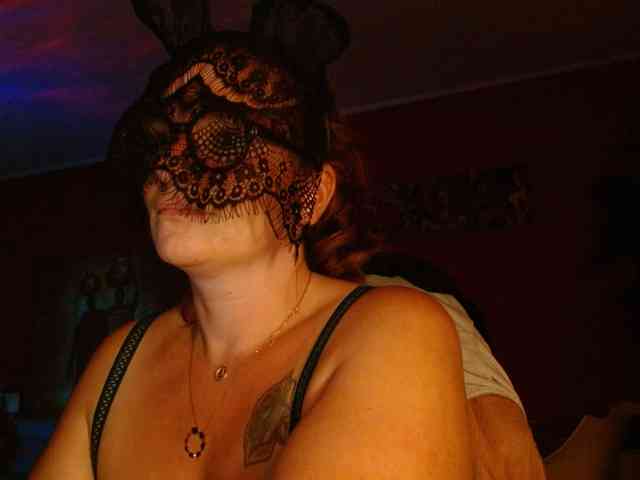 Petitoiseaucoquine webcam