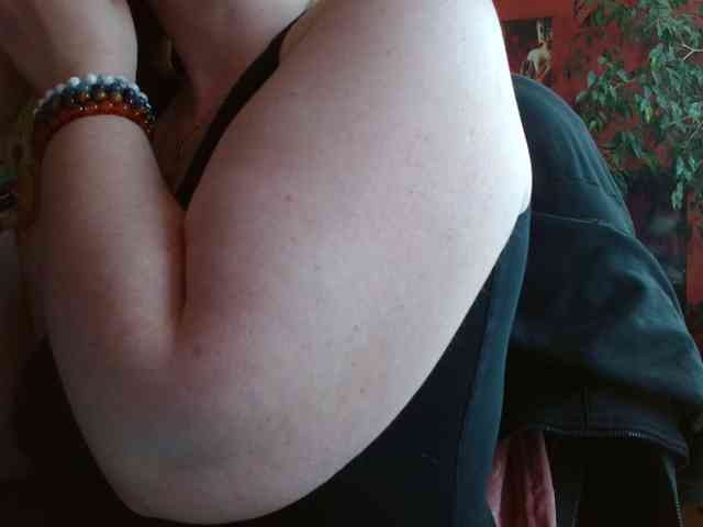 Petitoiseaucoquine webcam