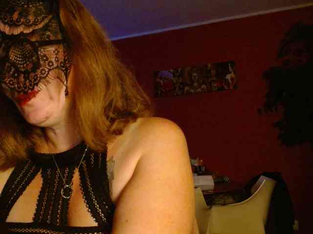 Petitoiseaucoquine webcam