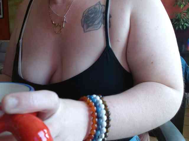 Petitoiseaucoquine webcam