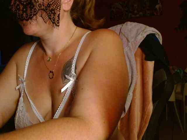 Model: Petitoiseaucoquine