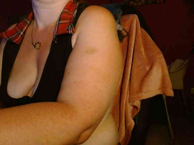 Petitoiseaucoquine webcam