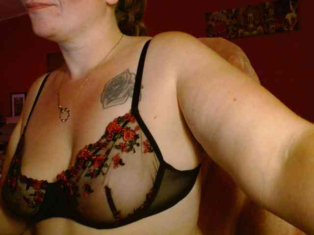 Petitoiseaucoquine webcam