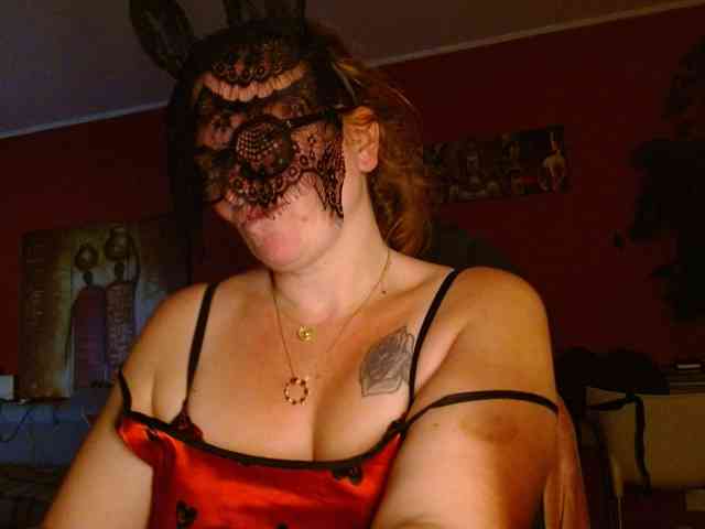 Petitoiseaucoquine webcam