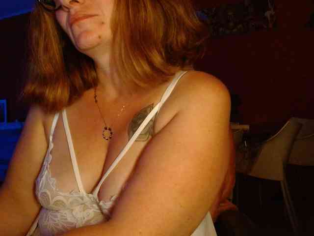 Petitoiseaucoquine webcam