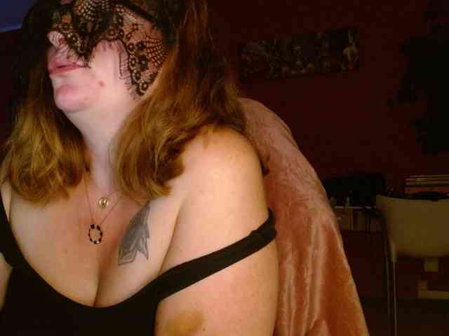 Petitoiseaucoquine webcam