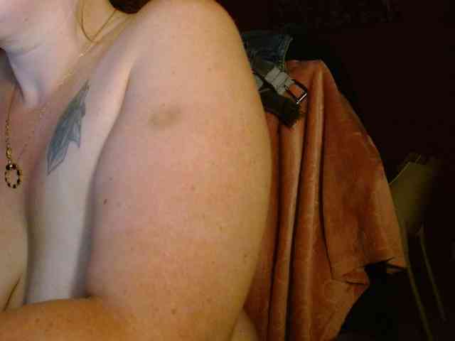 Petitoiseaucoquine webcam