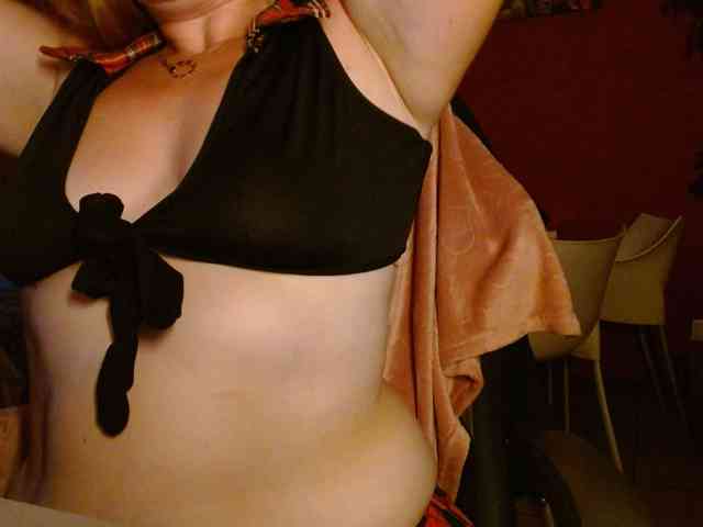 Petitoiseaucoquine webcam