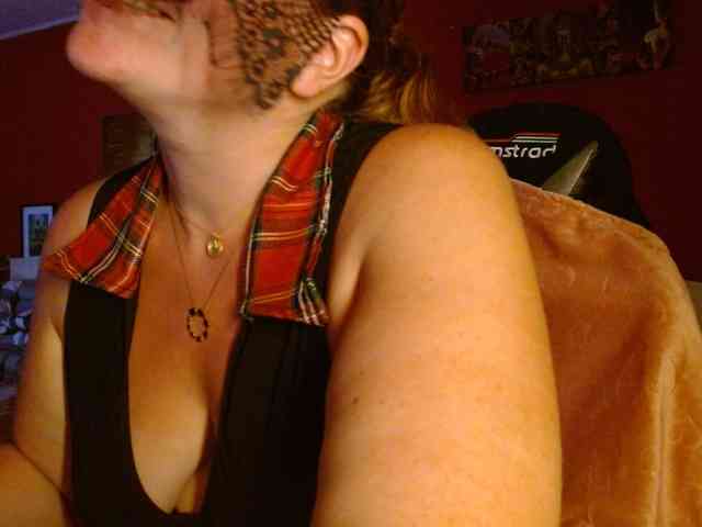 Petitoiseaucoquine webcam